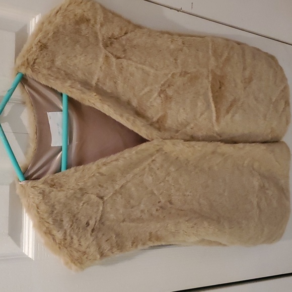 Oak + Fort faux fur vest - Picture 1 of 3